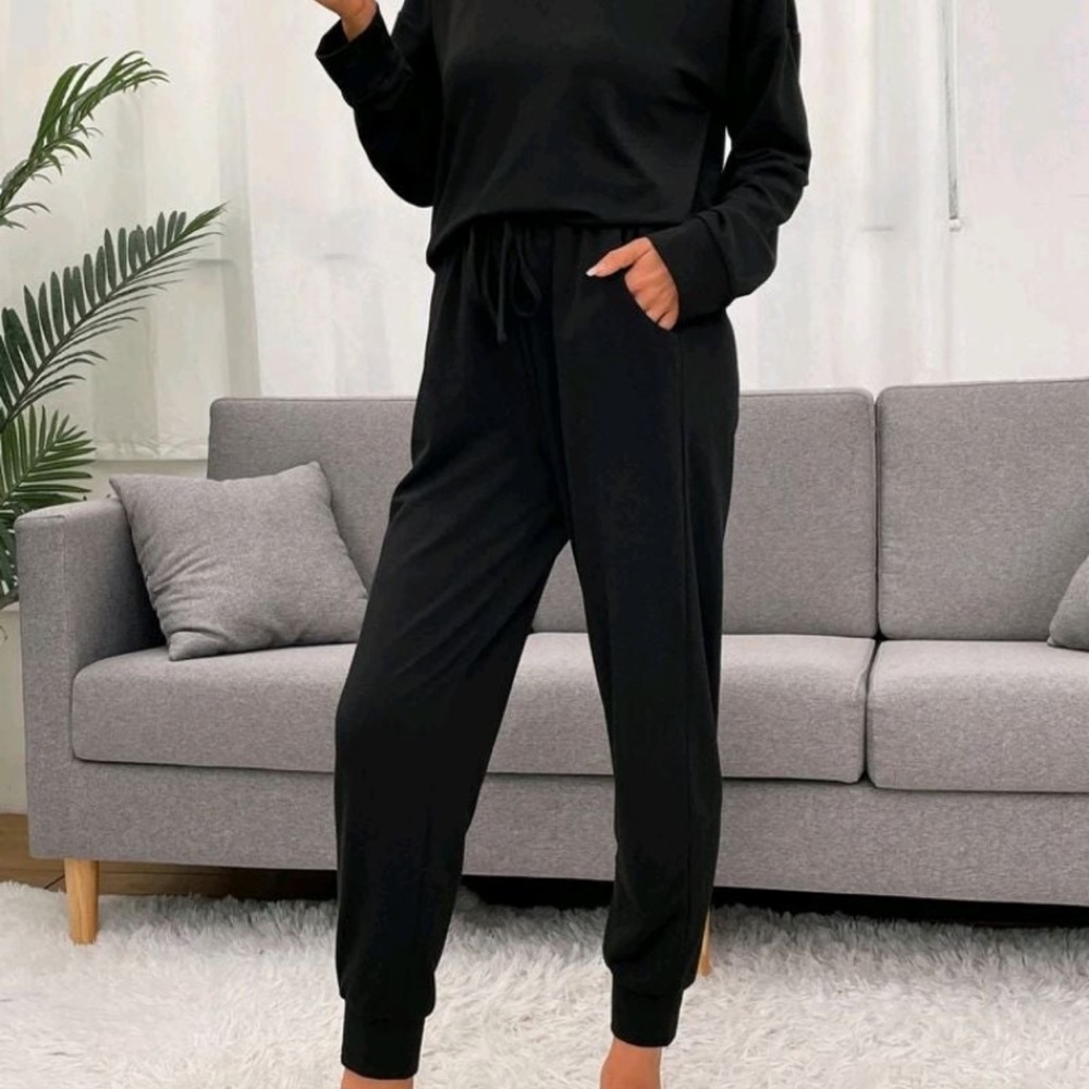 2 piece lounge suit